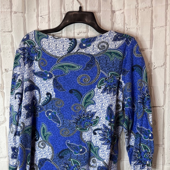 Paisley Blue Women's Top | Cotton-Cool-Go-To-Top | Size Medium | EUC - Picture 8 of 10